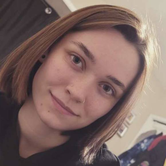 Meet your Posher, Kayla - Picture 1 of 1